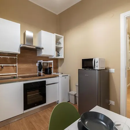 Guesthost - San Giovanni Laterano Roma